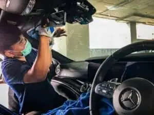 เปลี่ยนกระจกรถยนต์ Mercedes-Benz