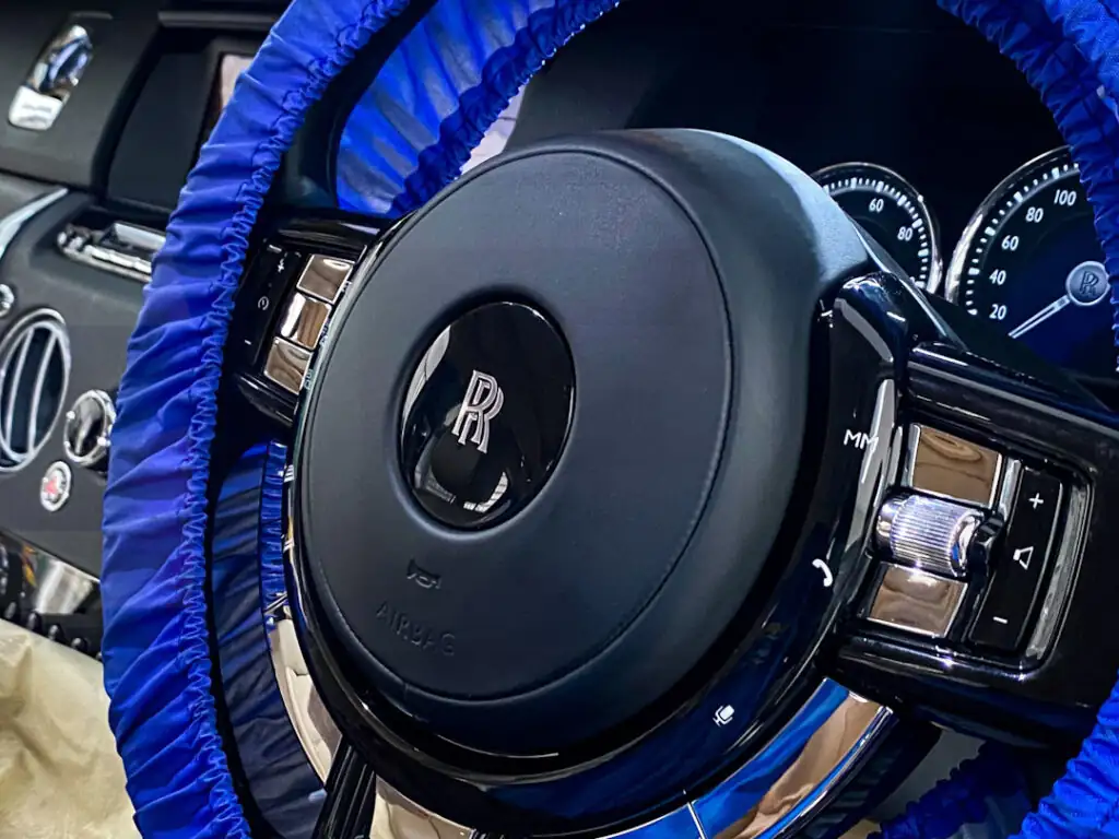 AUTOMOTIVE GLASS CARE & MAINTENANCE GUIDE