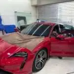 เปลี่ยนกระจกรถยนต์ Porsche